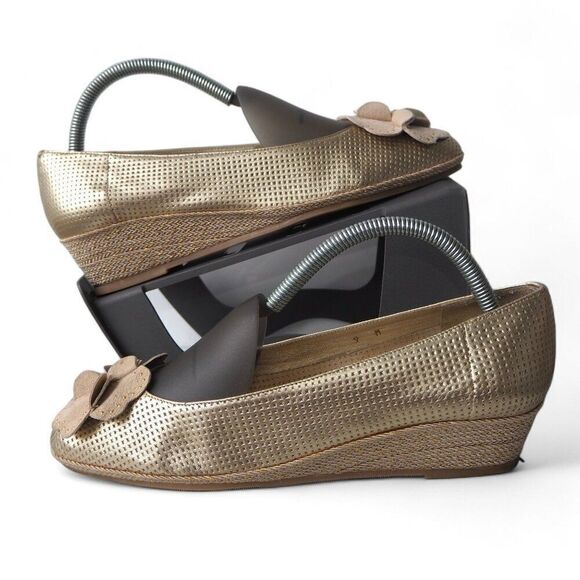 Sesto Meucci Gold Flower Espadrilles Wedge Slip-on Heels Women's 9M - Picture 1 of 12